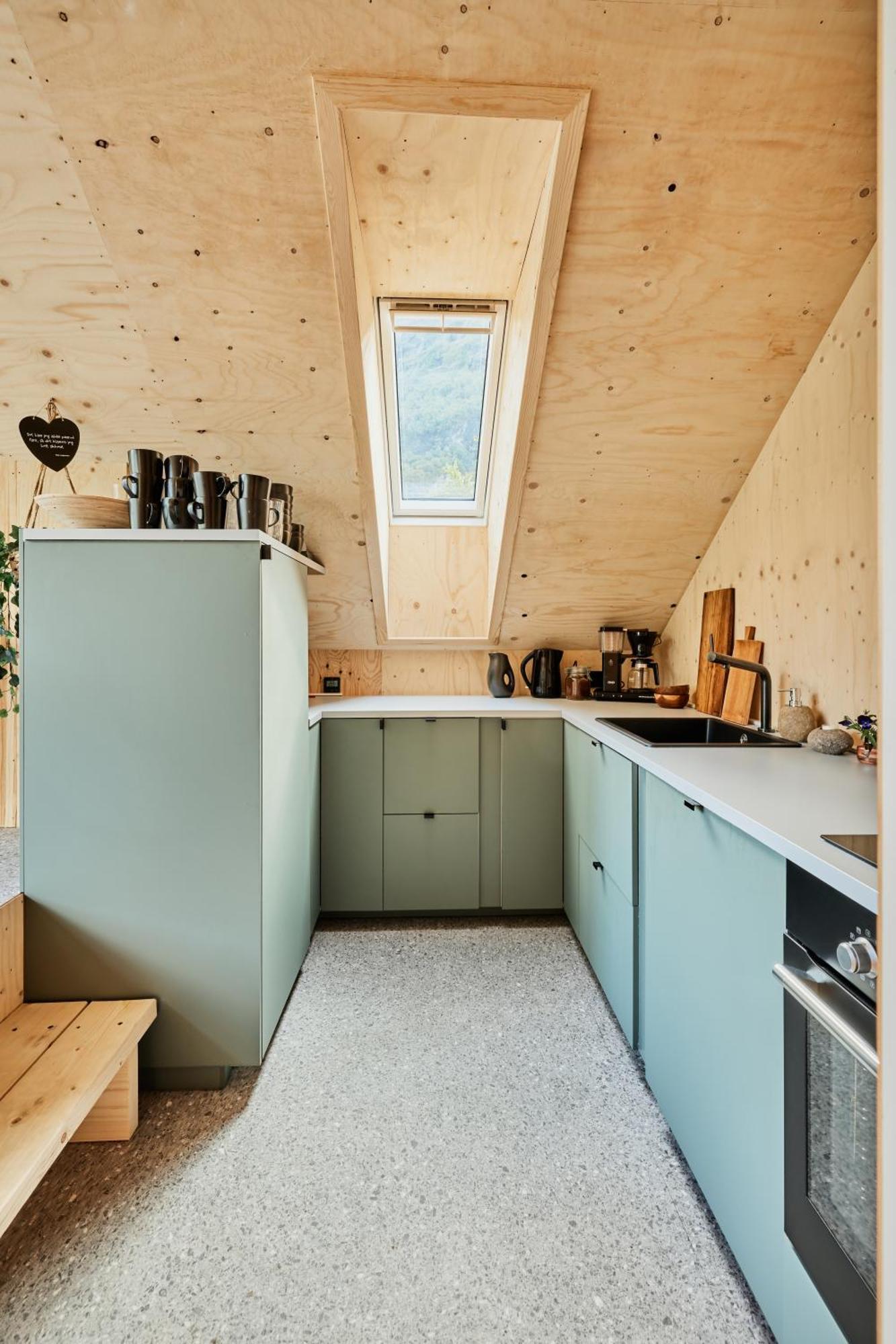 Lodgen ストリン 部屋 写真